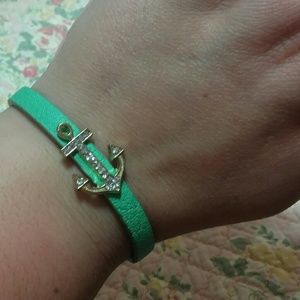 Green and faux gold magnetic bracelet